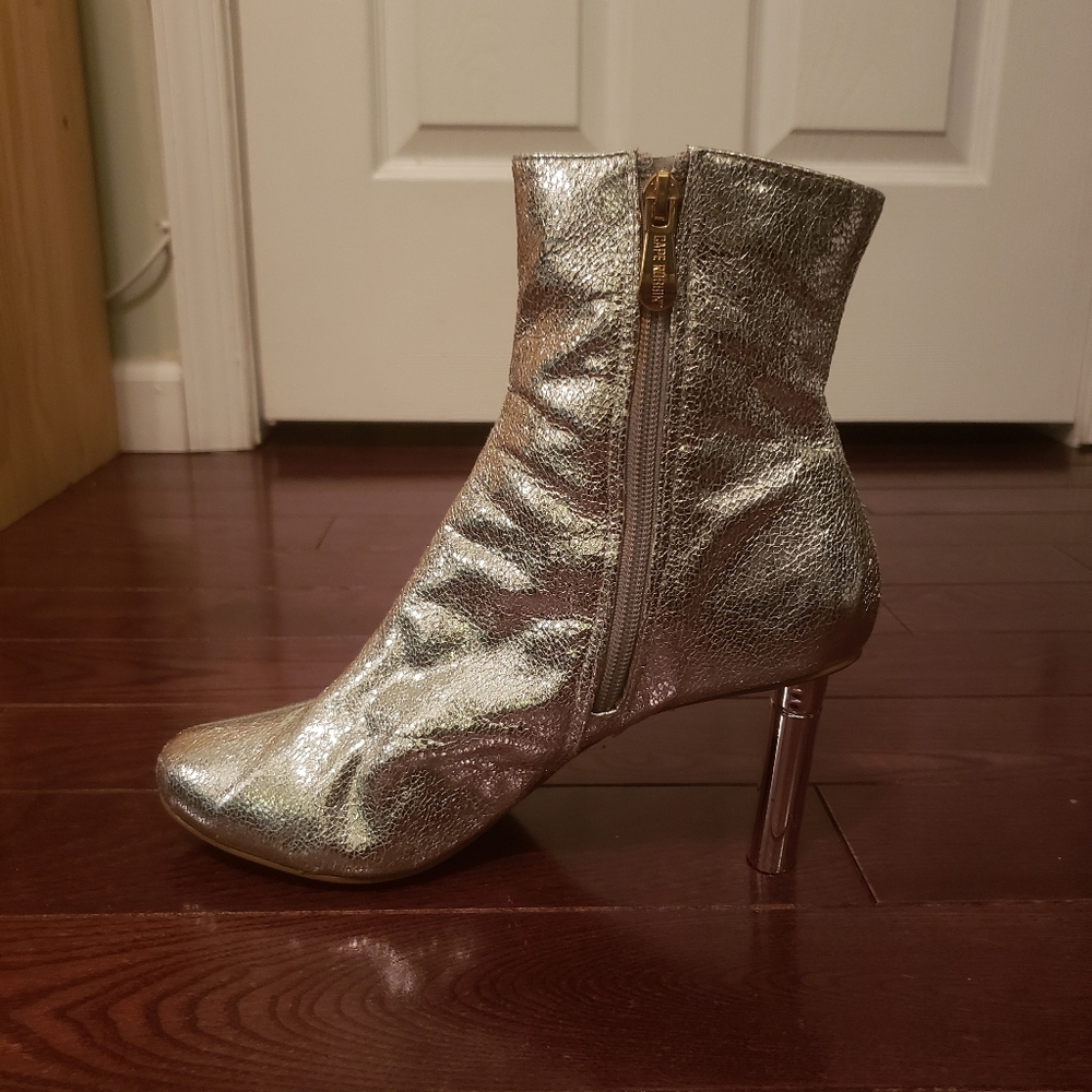 Vintage Silver Cape Robbin Athena Booties